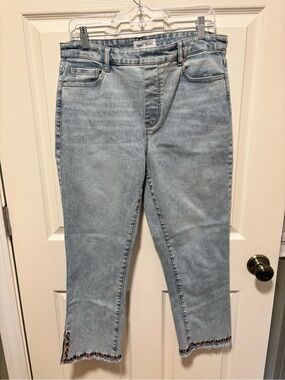 Tribal Size 12 Light Wash Cropped Jeans Raw Hem Embroidered Trim